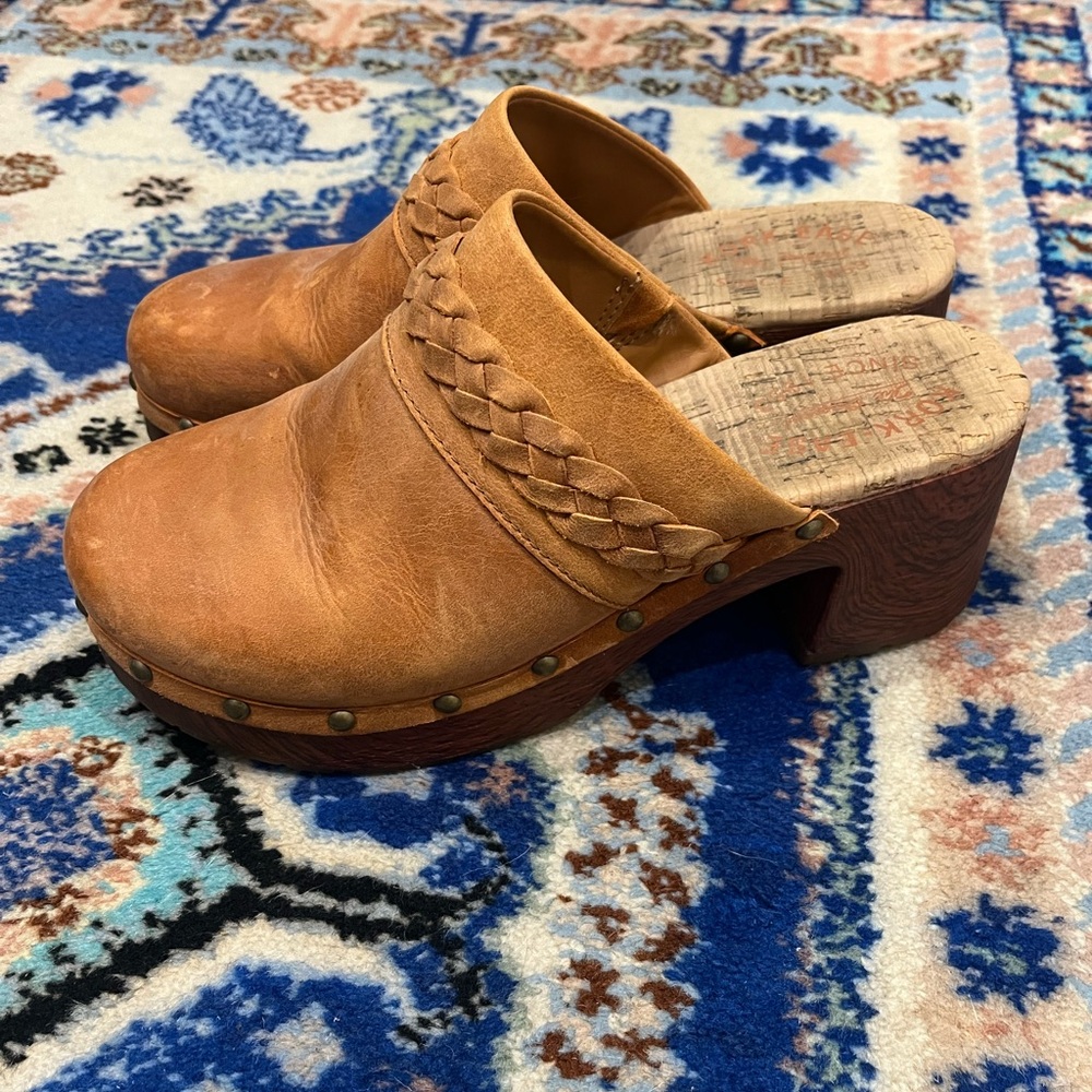 Kork-Ease Women's Tan Leather Clogs